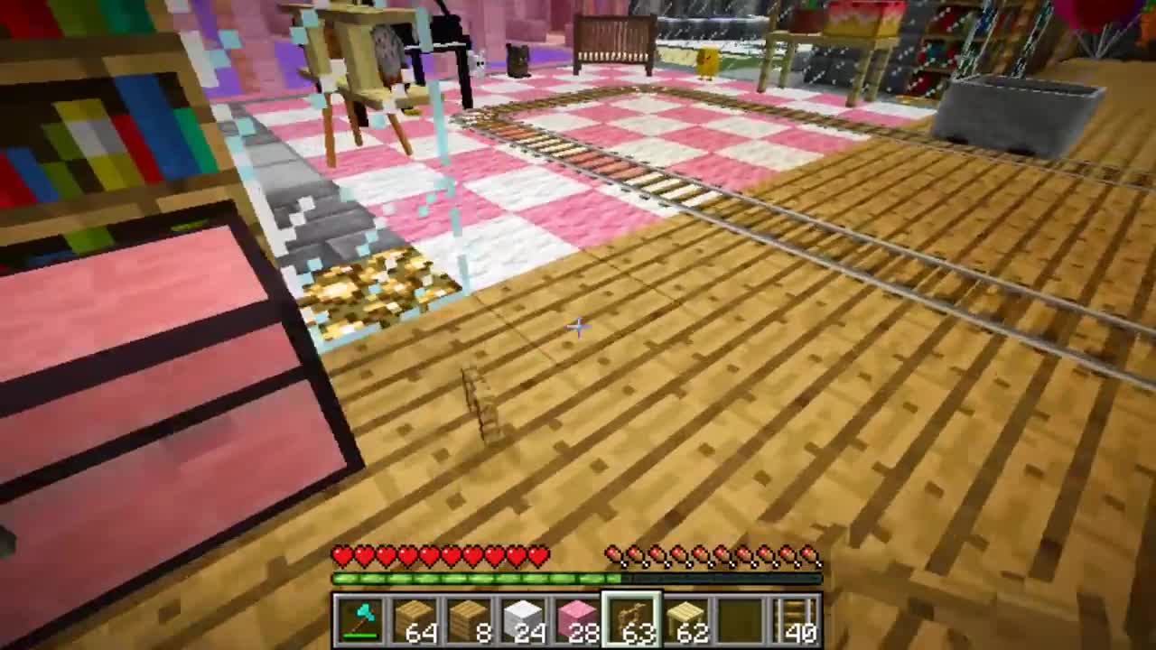 Minecraft- Little Kelly has a baby