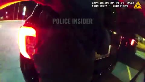 Armed Robber Meets No Nonsense Cop