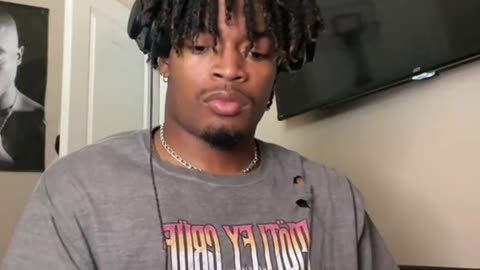 Me not checking my phone for many hours