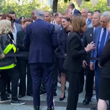 No masks pre-media at 9/11memorial