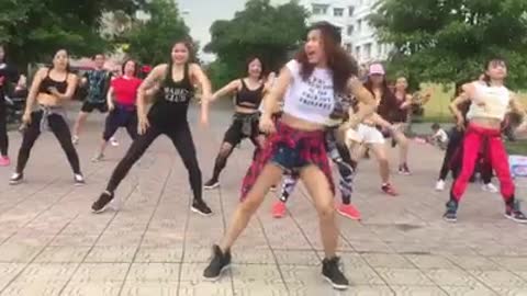 Dance of super cute girls on the street part 2