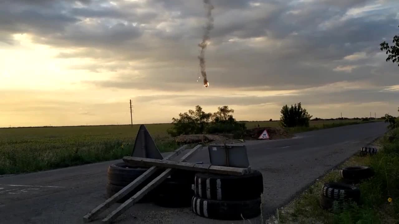 You can imagine how the handsome fell, shot down!: the fall of the downed plane of the Russian occu