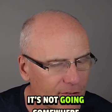 AI vs. Human Distraction