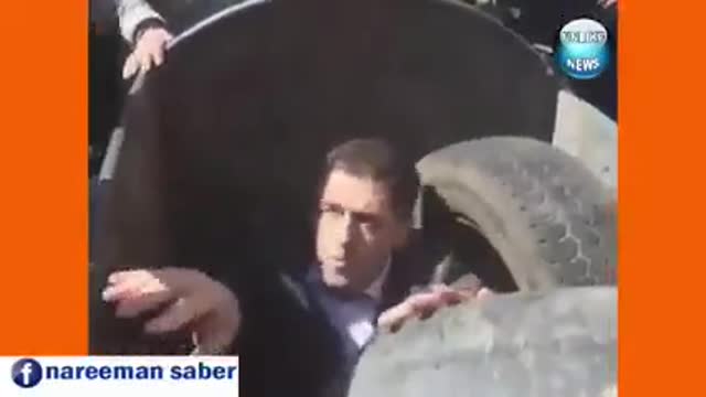 jak traktować polityków