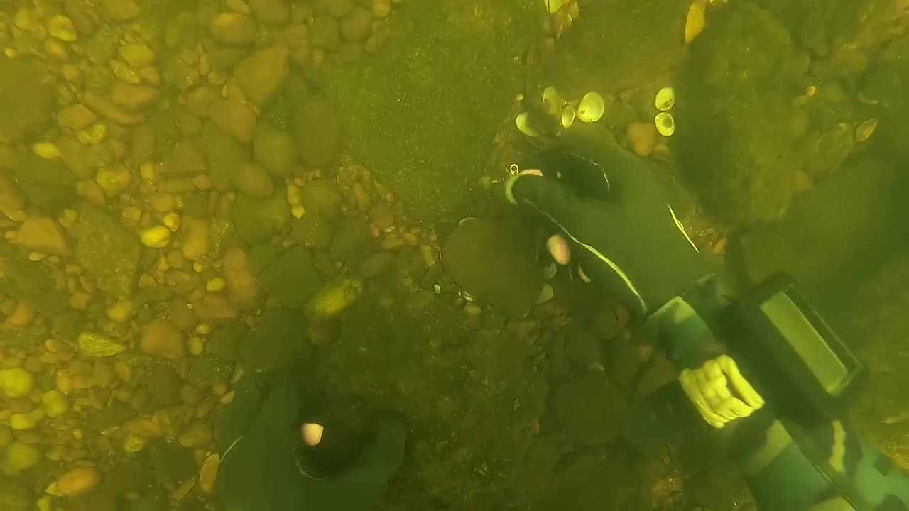 I Found a Crashed Drone Underwater While Scuba Diving! (Returned to Owner)-20