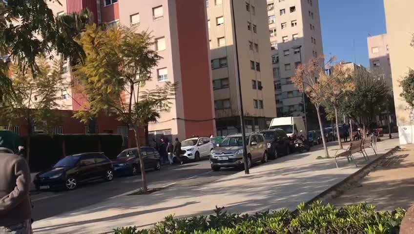 Carpa de VOX en San Vicente dels Horts (Barcelona)