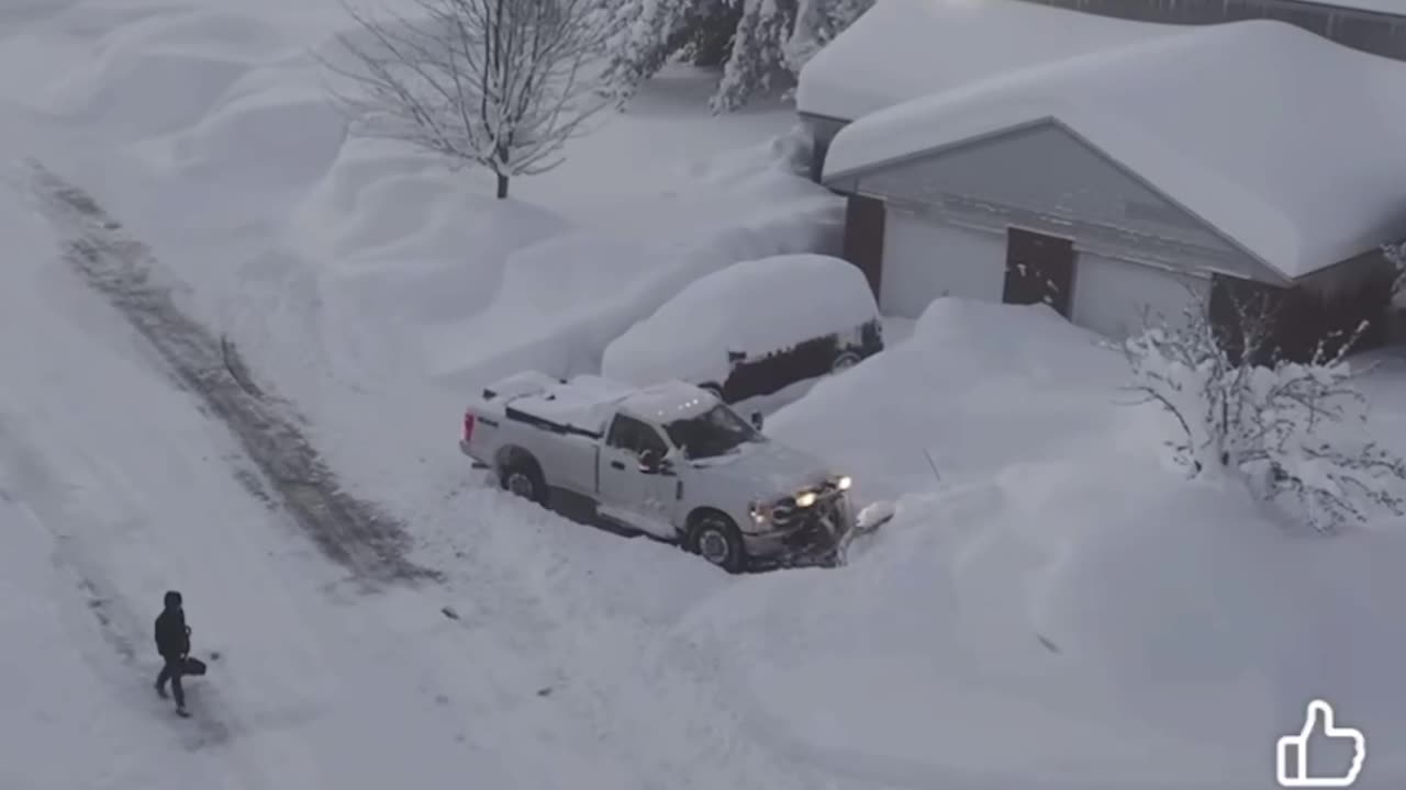 Drone footage of snow that just fell in NY!