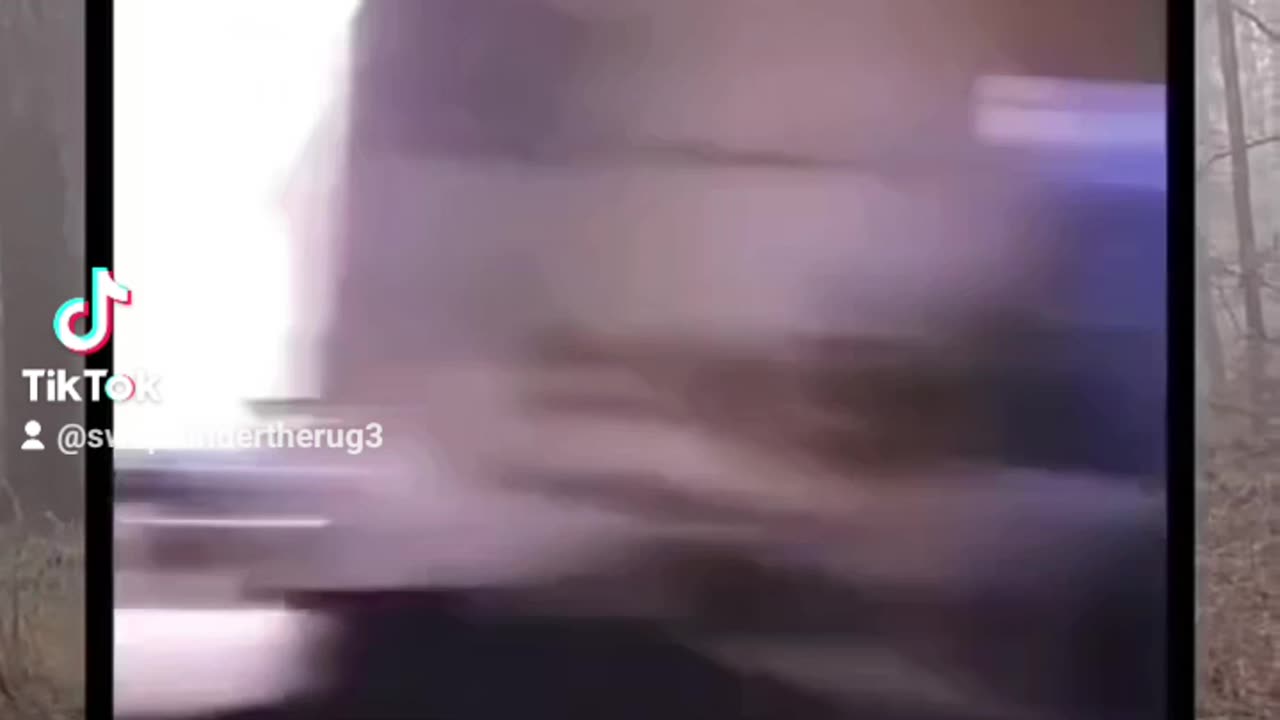 Dark Shadow Gets Out Of Chair In Man Home 🏡