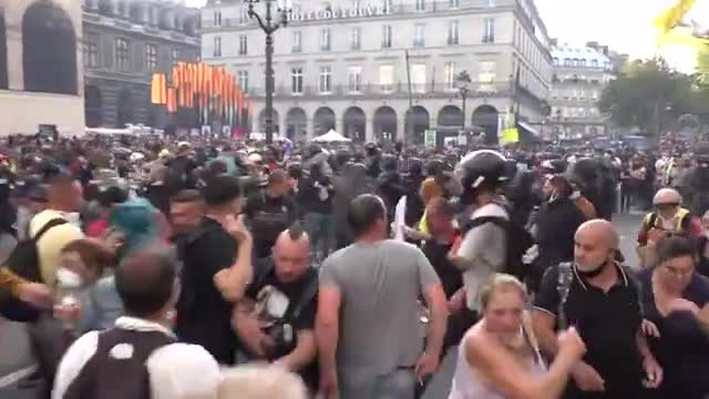 Paris: Police and Vaccine Passport Protesters Clash Sept. 11, 2021