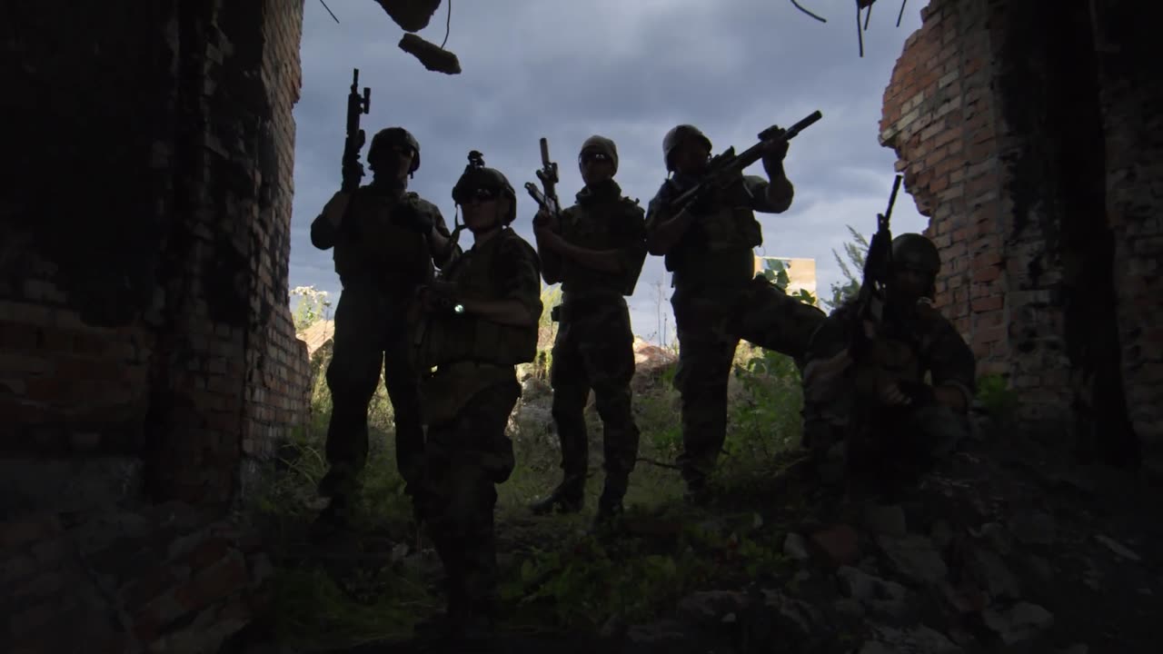 Close Range Machine Gun Threat To 75th Rangers