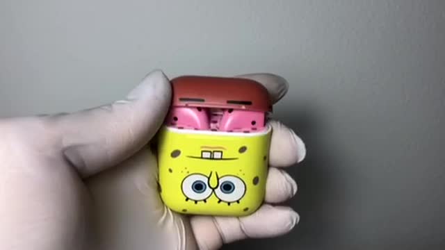 My second generation of AirPods is SpongeBob!