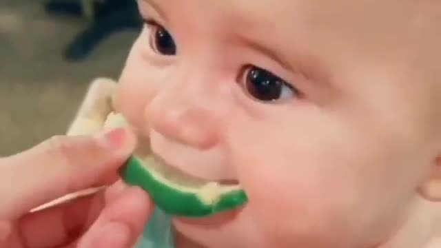 Baby funny recation leman 🍋