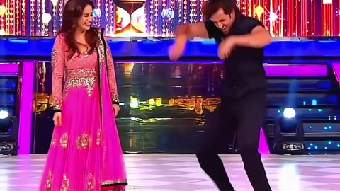 Wow nice rittik Roshan and Madhuri dixit dance