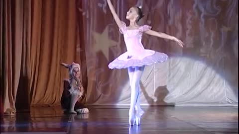 children dancing ballet