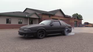 Slow Foxbody Mustang Burnout