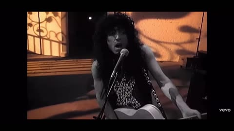 Kiss - Forever (Official Music Video)