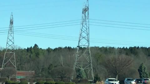 Amazing! Helicopter Lands On Top Of Polel￼