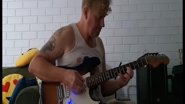 Tone's Coldplay riff