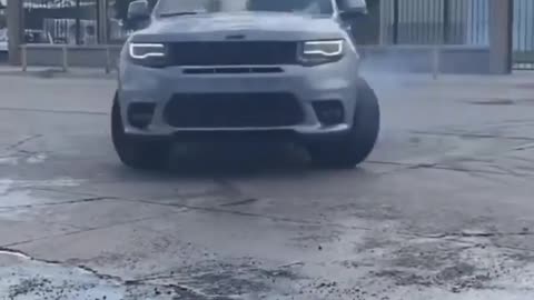 Cherokee drifting - HOT OR NOT