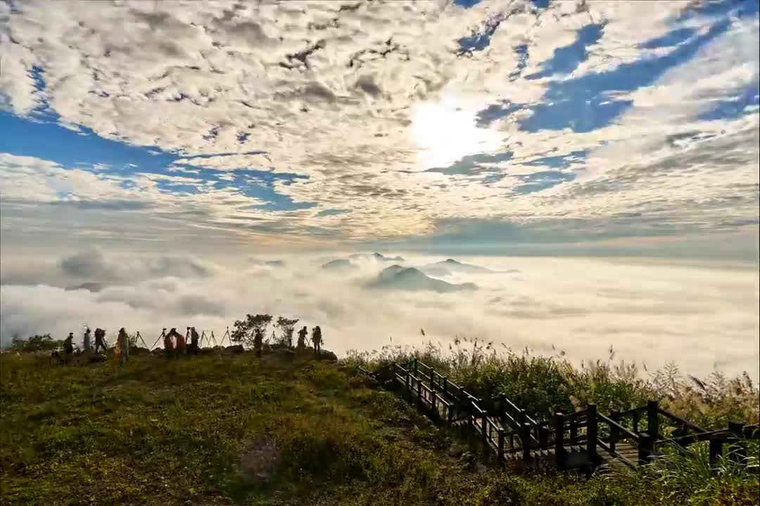 Alishan sunset in Taiwan_3