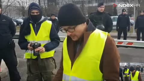 Zagreb: Žuti prsluci ispred zgrade HRT-a