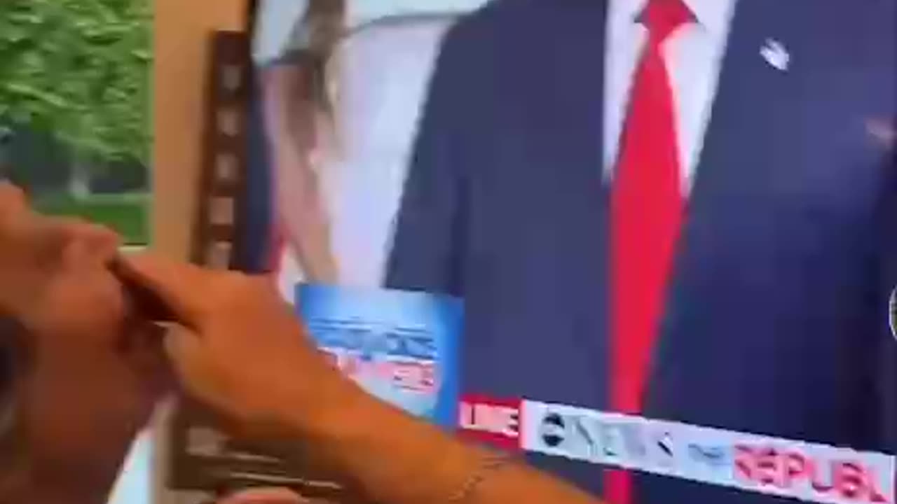 Persian grandma goes crazy for Trump