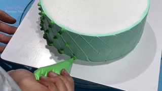 Simple Cake Decoration