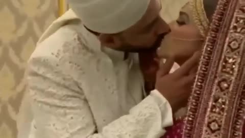 Pakistani couple 😍😍French kiss viral video😍#funnypakistan #funnyvideo#funny #kiss#pak