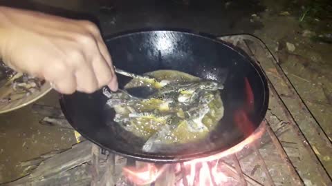 COOKING FROGS