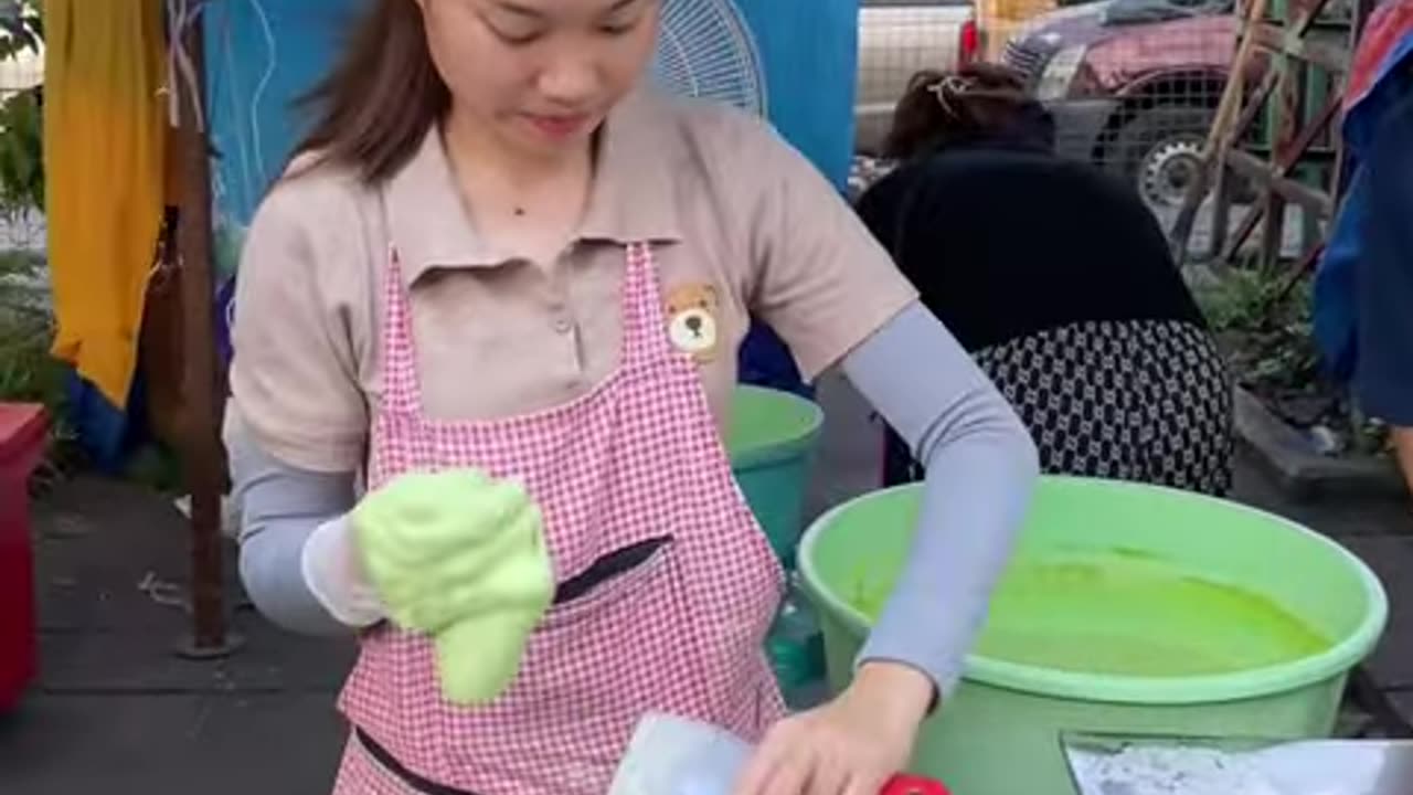 Bangkok Roti Lady Thai Street Food #shorts #streetfood #breakfast #breakfastideas #youtube