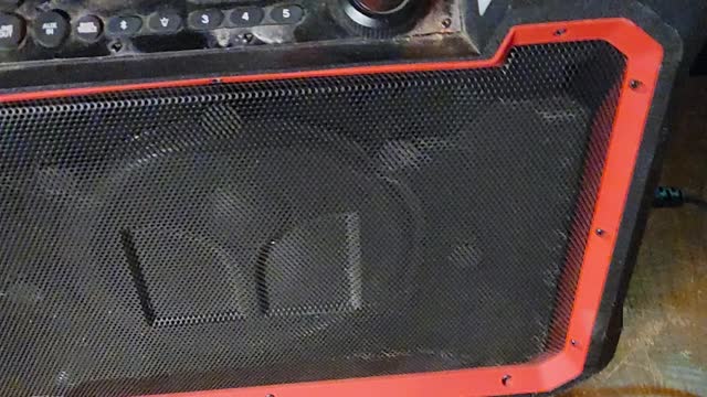 Tip on buying Speakers!