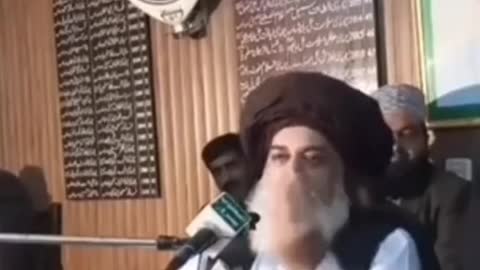 آیین پاکستان میں لکھا ھے کہ