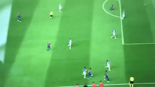 Watch Messi dribbling through 3 Players