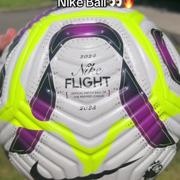 Premier League presented a ball with four panels for a stronger shot: