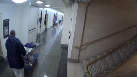 3244LHOB02Stair04_2021-01-05_22h00min01s940ms.mp4