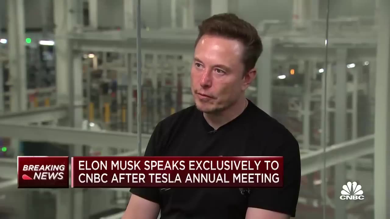 Elon musk on 2024 election :We want a good CEO Of america