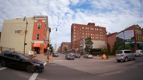 La Crosse Wisconsin. 51 543