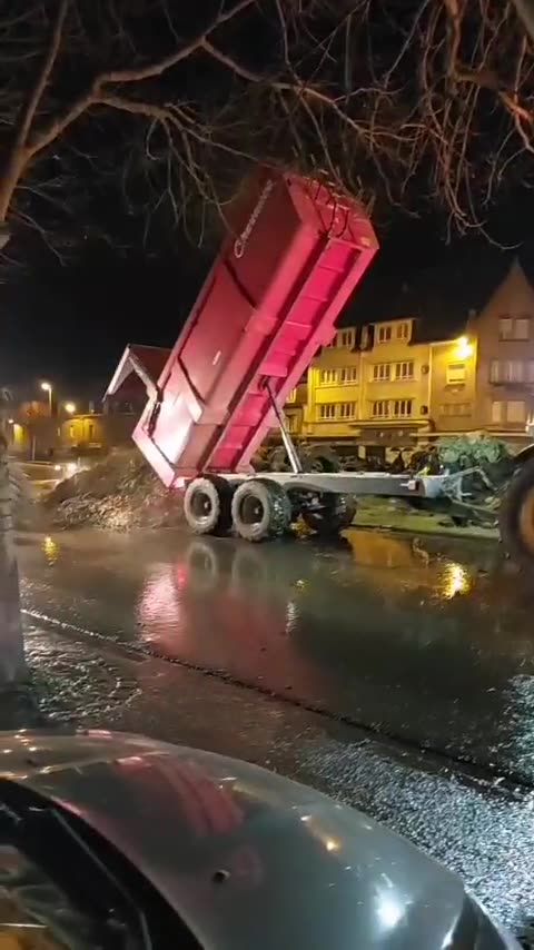 Protesty farmářů dorazily do Paříže