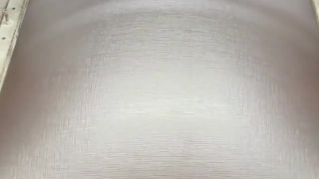 Characteristics: stink / adhesion
