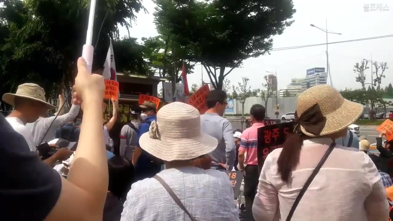 20190602_V3_S01(UreXNJIEaIY)젊은 20대의 권리를 찾는 첫걸음은 5.18유공자 명단 까까까랍니다