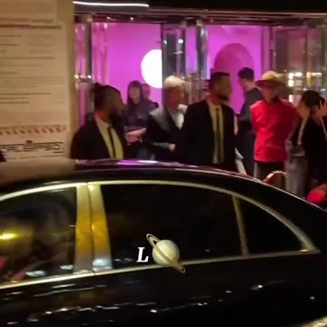 Jennie Leave Crazy Horse Paris after see Lisa's Performance | #lisa #blackpink #jennie