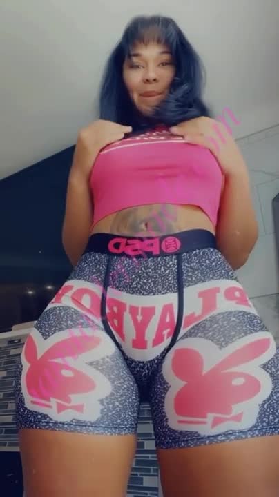 Massive GigantoASStia