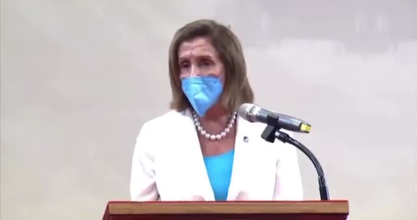 WATCH: Nancy Pelosi Suffers BRAIN MALFUNCTION On Camera...