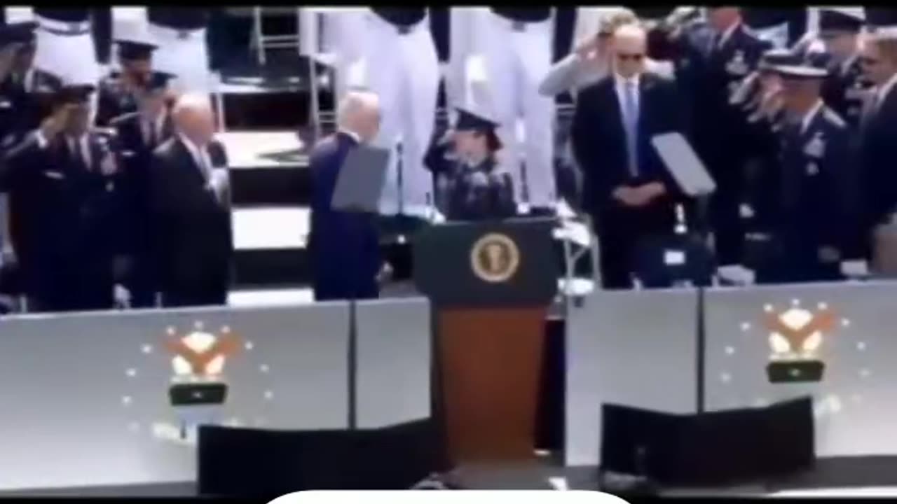 بایدن🤣🤣🤣🤣