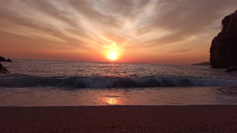 [ 4K ] 😳 Most Beautiful Beach view and Sunset for One minute