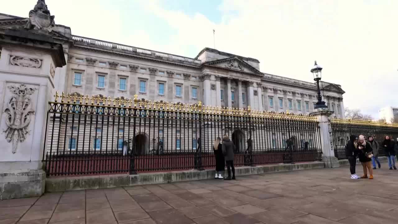 Isabel II se convertirá en la única monarca británica que cumple 70 años en el trono