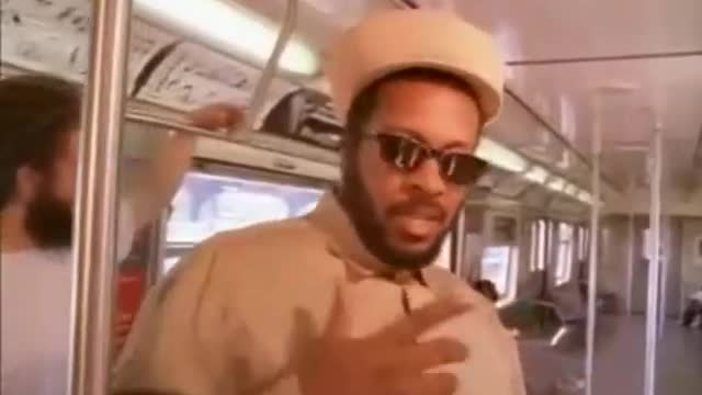 Ini kamoze : Here Come's The Hotstepper