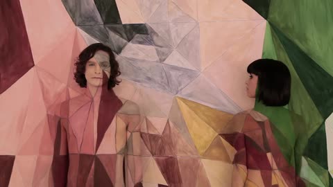 Gotye - Somebody That I Used To Know (feat. Kimbra) [Official Music Video]