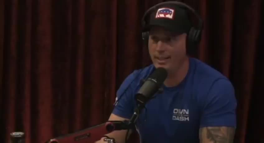 Joe Rogan and retired United States Marine Dakota Meyer