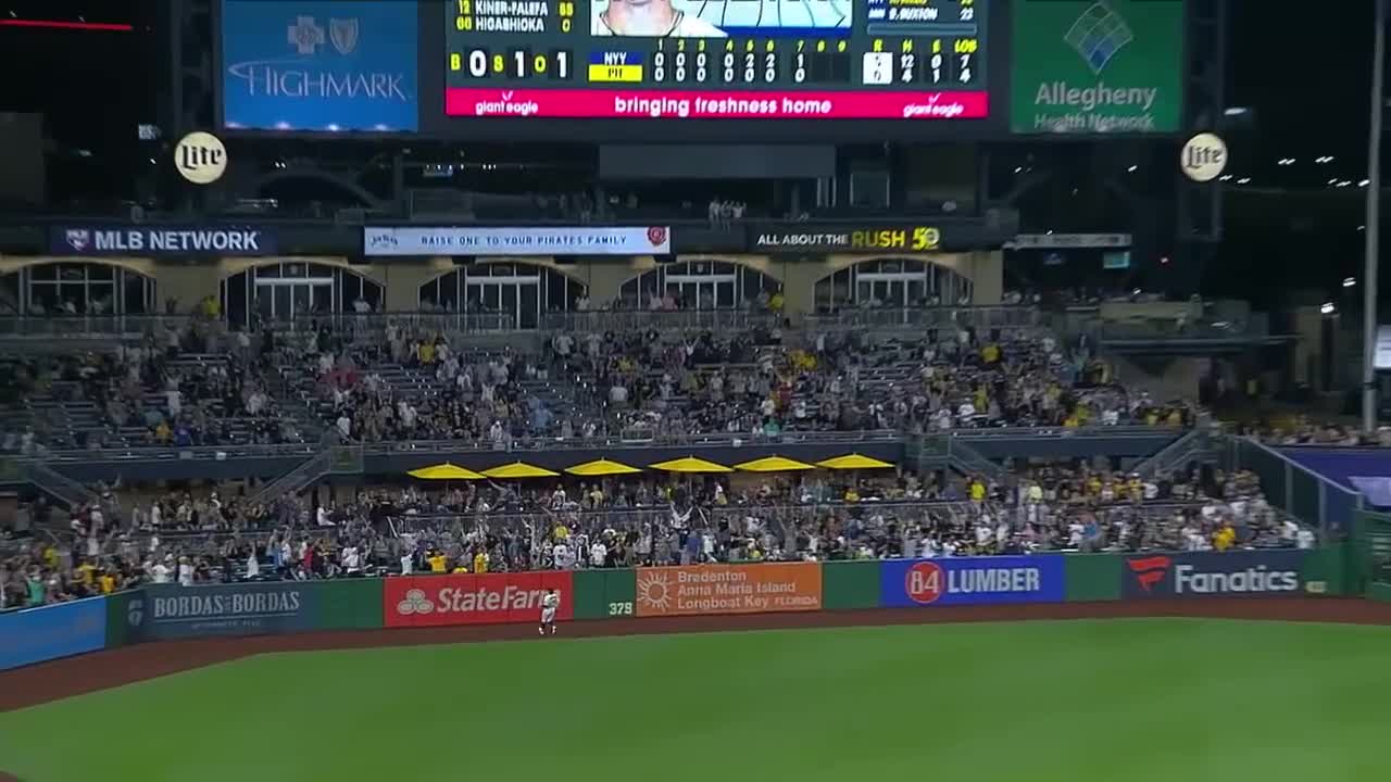 Aaron Judge CRUSHES a GRAND SLAM for home run No. 30
